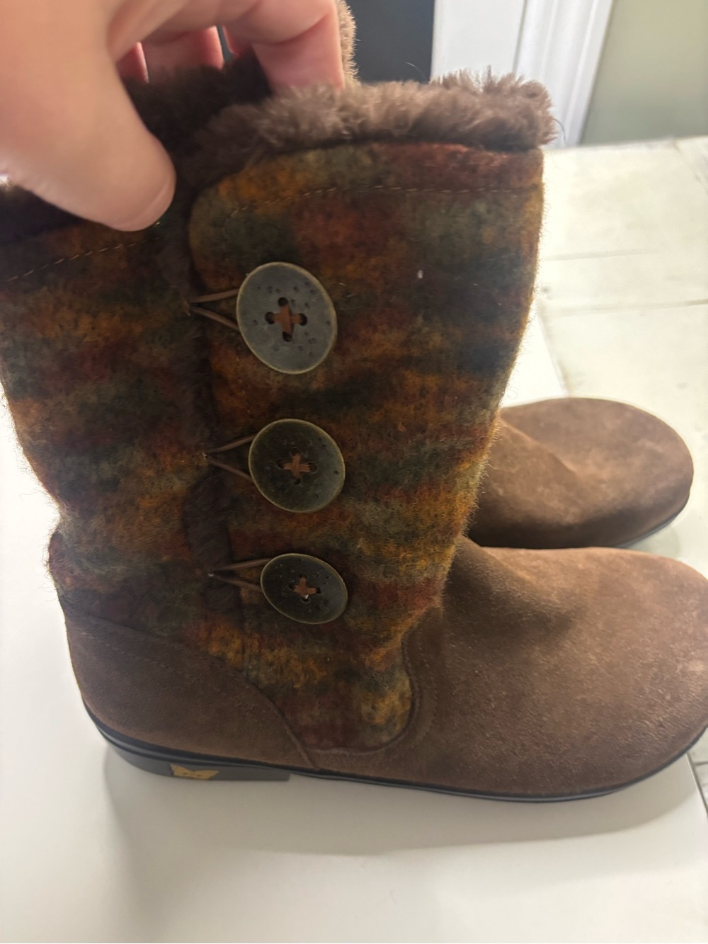 Alegria Nanook Suede Fur Lined Mid Calf Boots Brown Wool Pattern Size 39 US 8.5